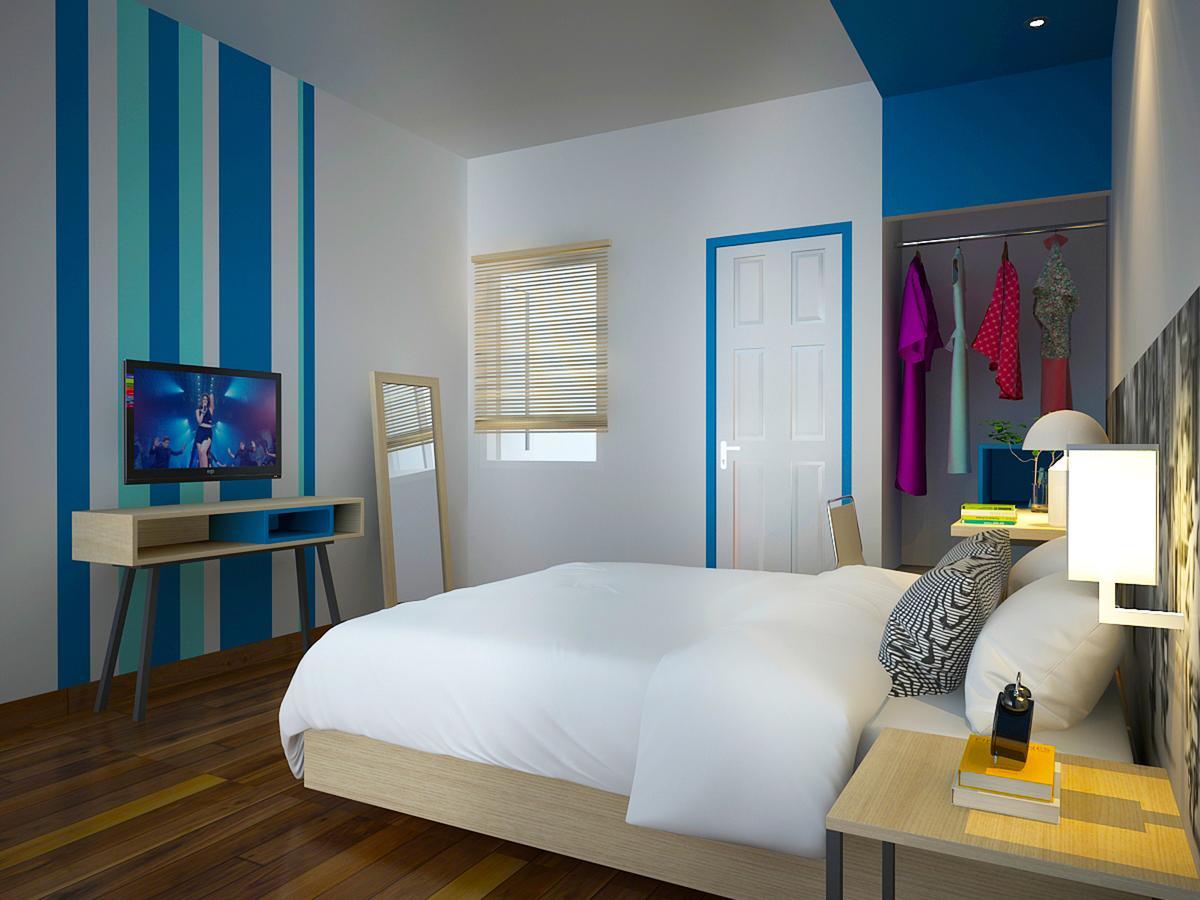 Hotel 373