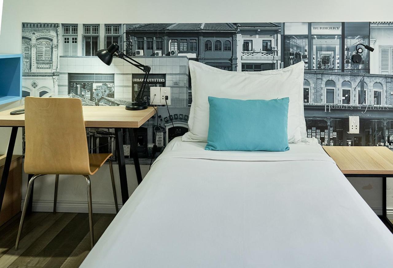 Hotel 373