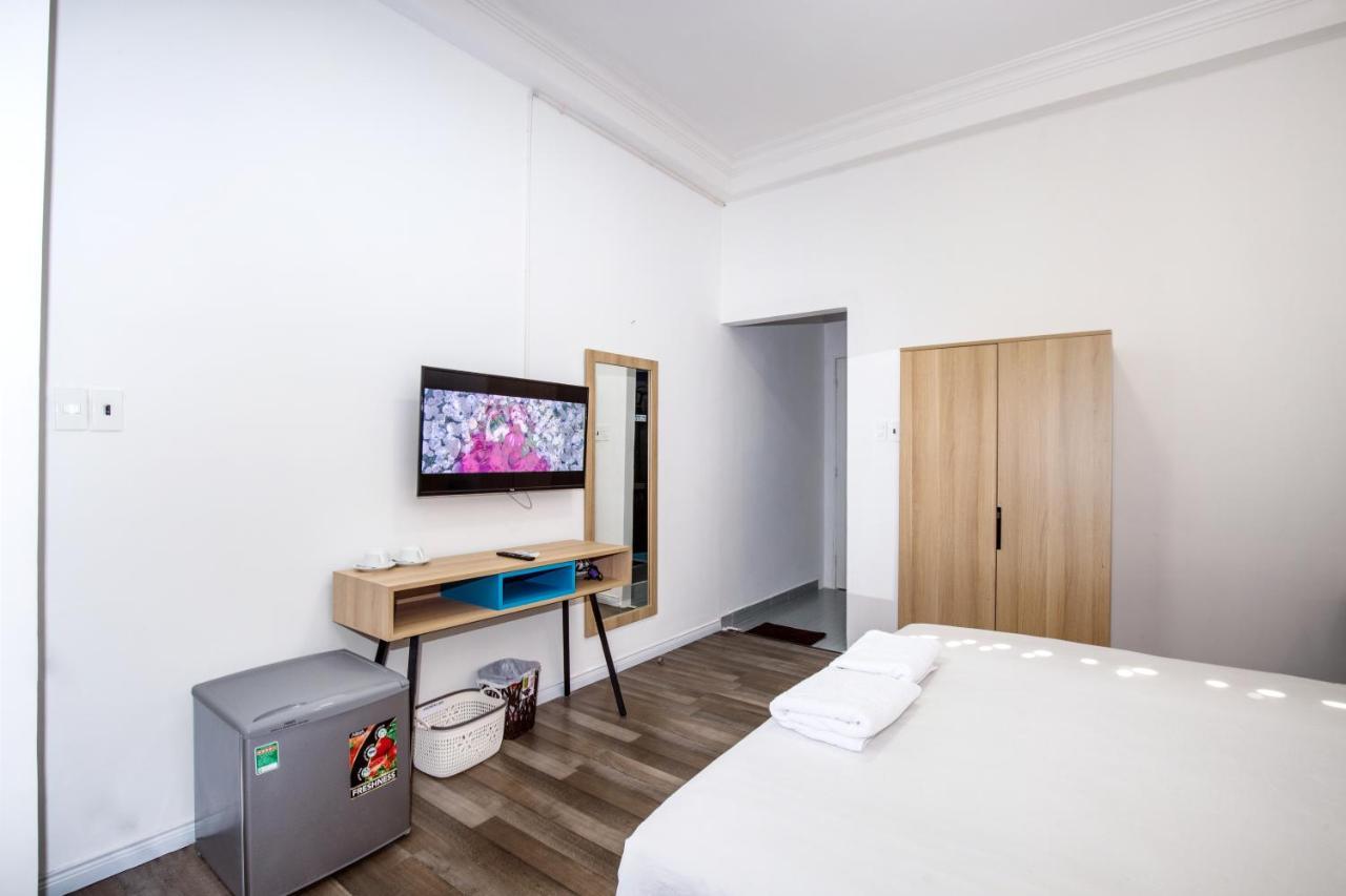 Hotel 373